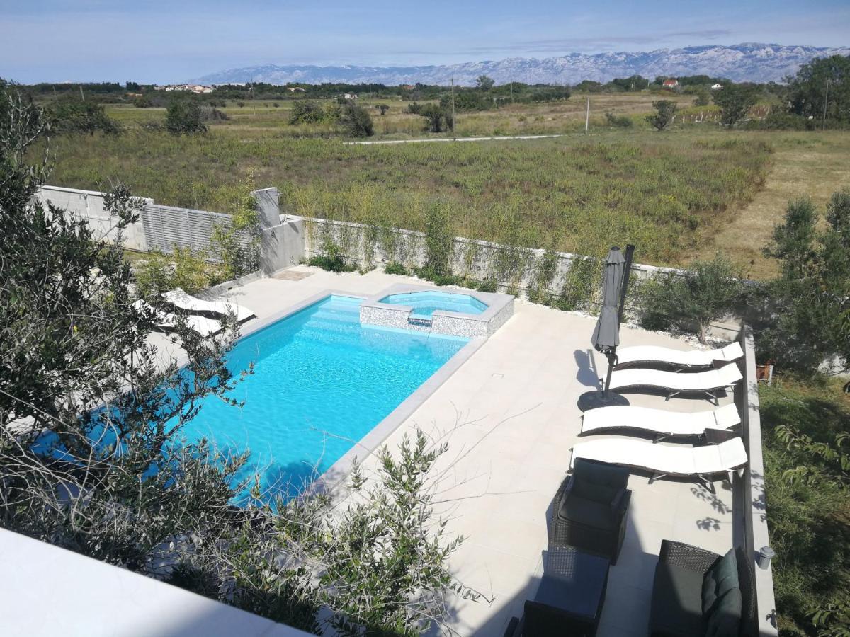 Villa Flora Maris Apartments Privlaka  Kültér fotó
