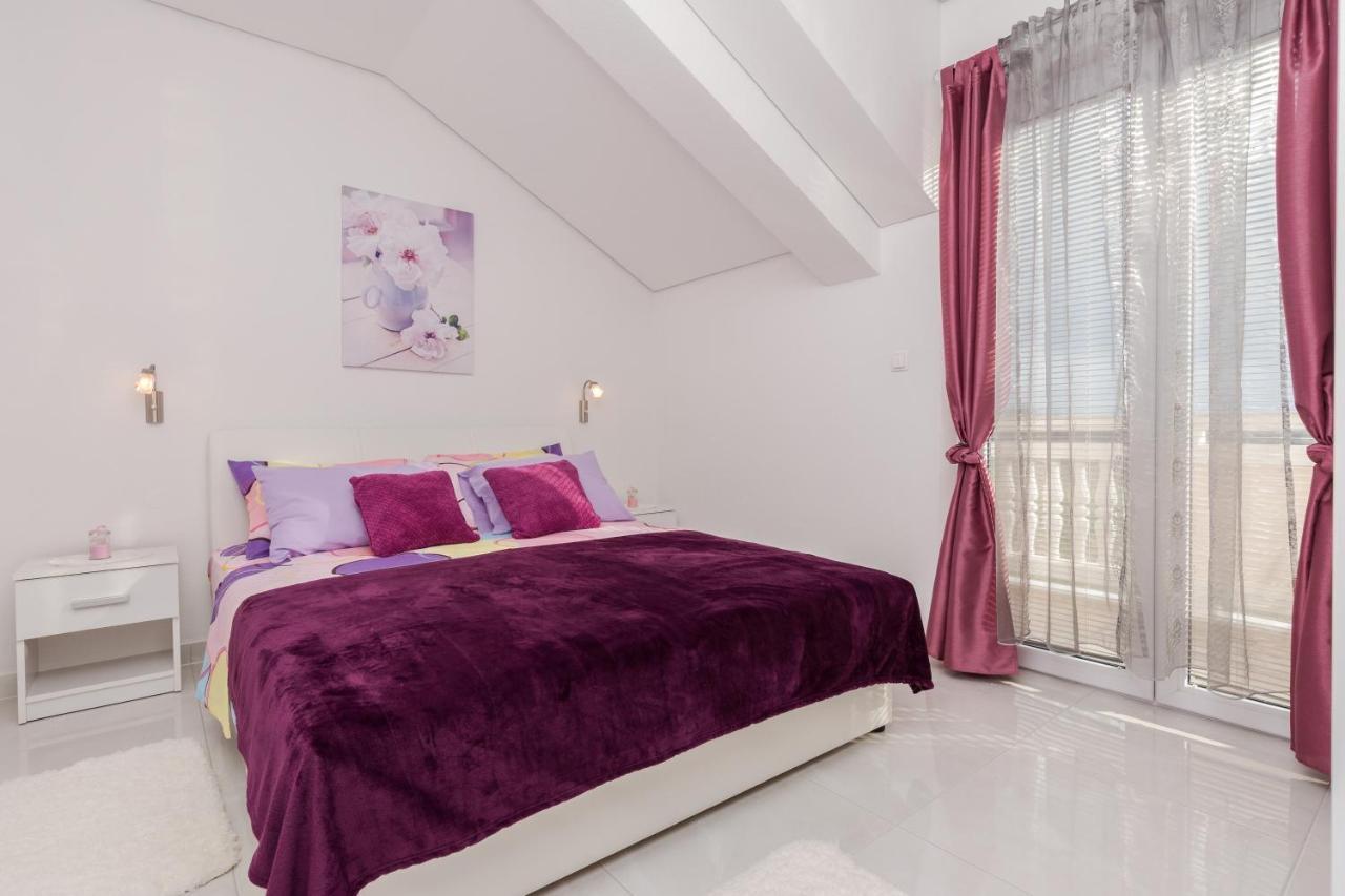 Villa Flora Maris Apartments Privlaka  Kültér fotó
