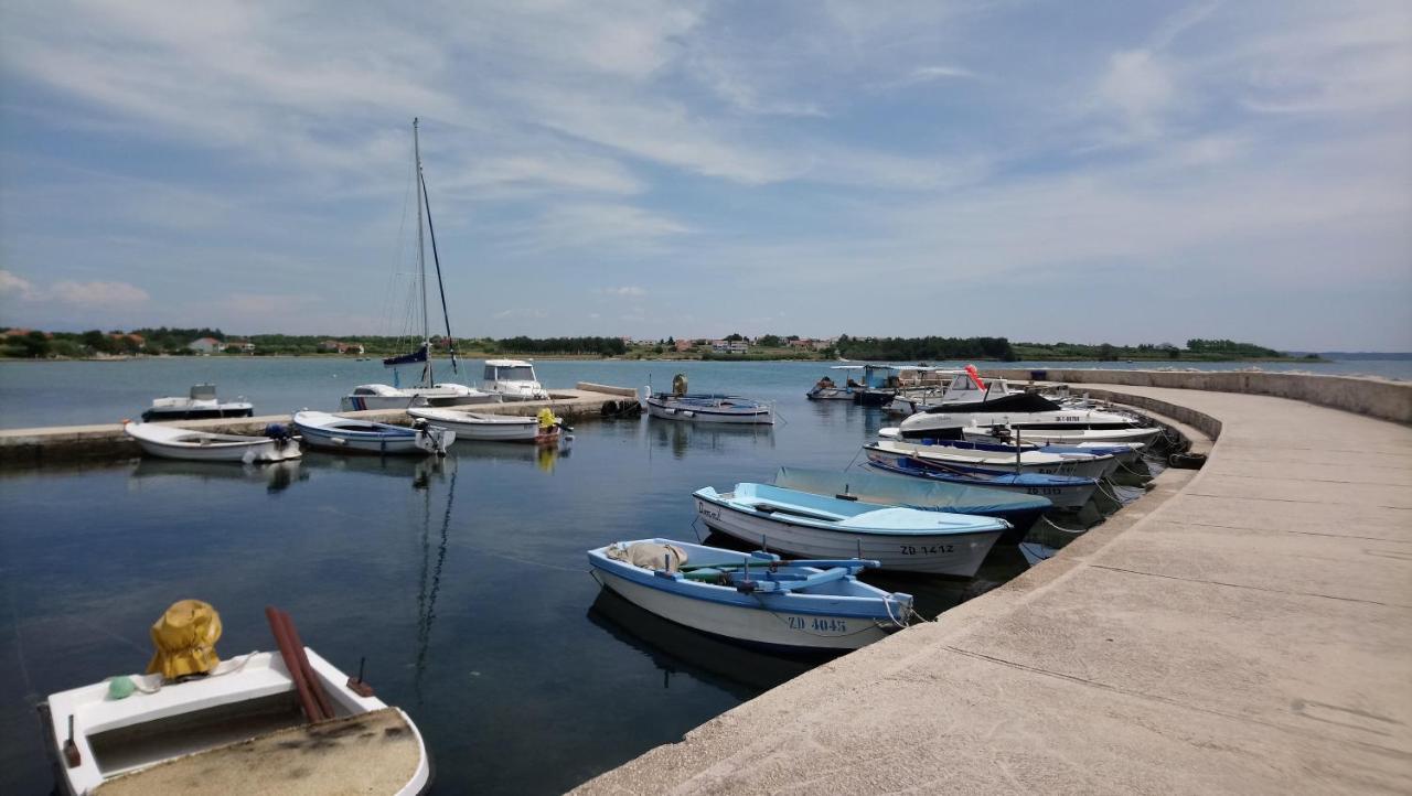 Villa Flora Maris Apartments Privlaka  Kültér fotó