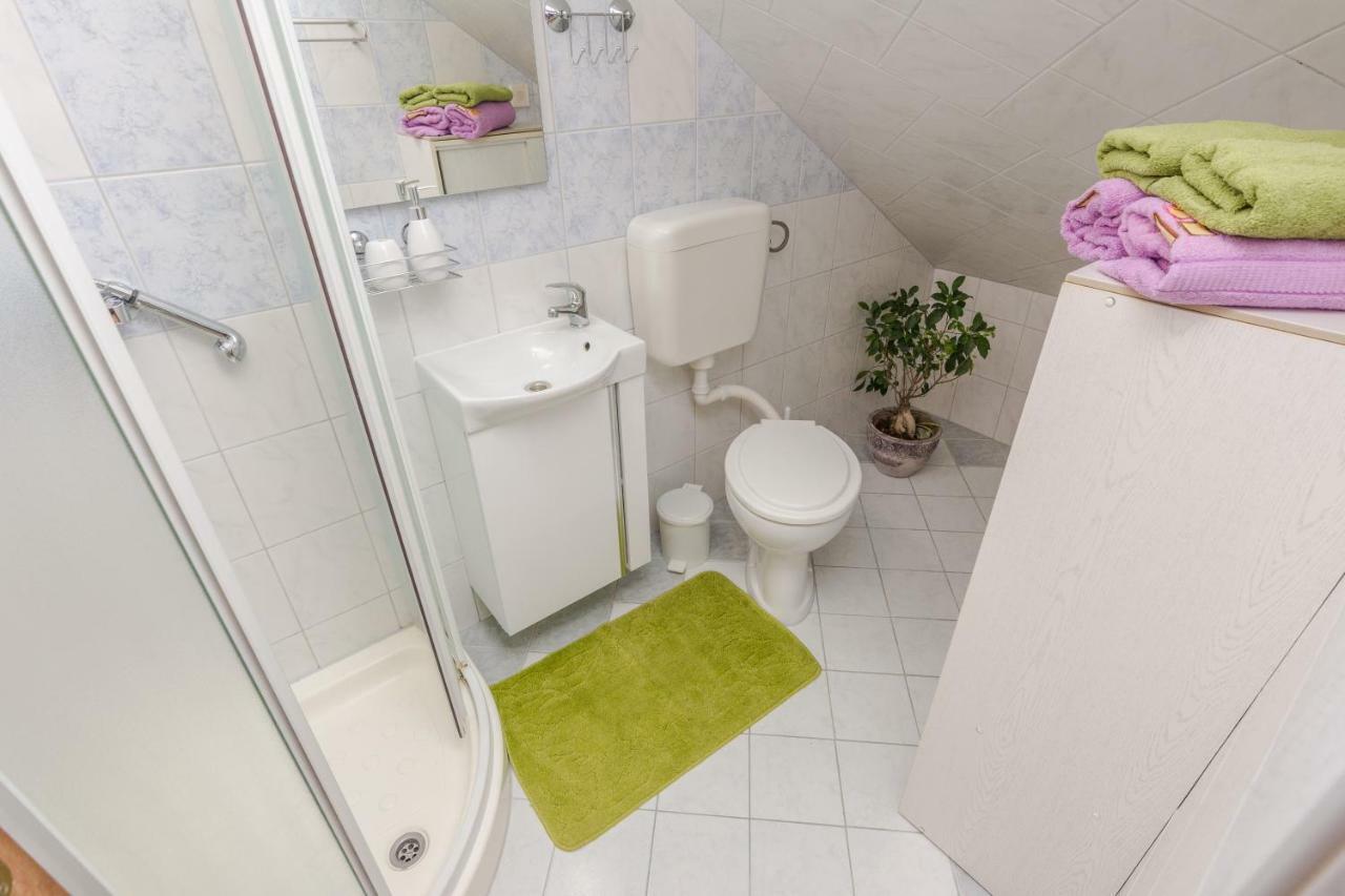 Villa Flora Maris Apartments Privlaka  Kültér fotó
