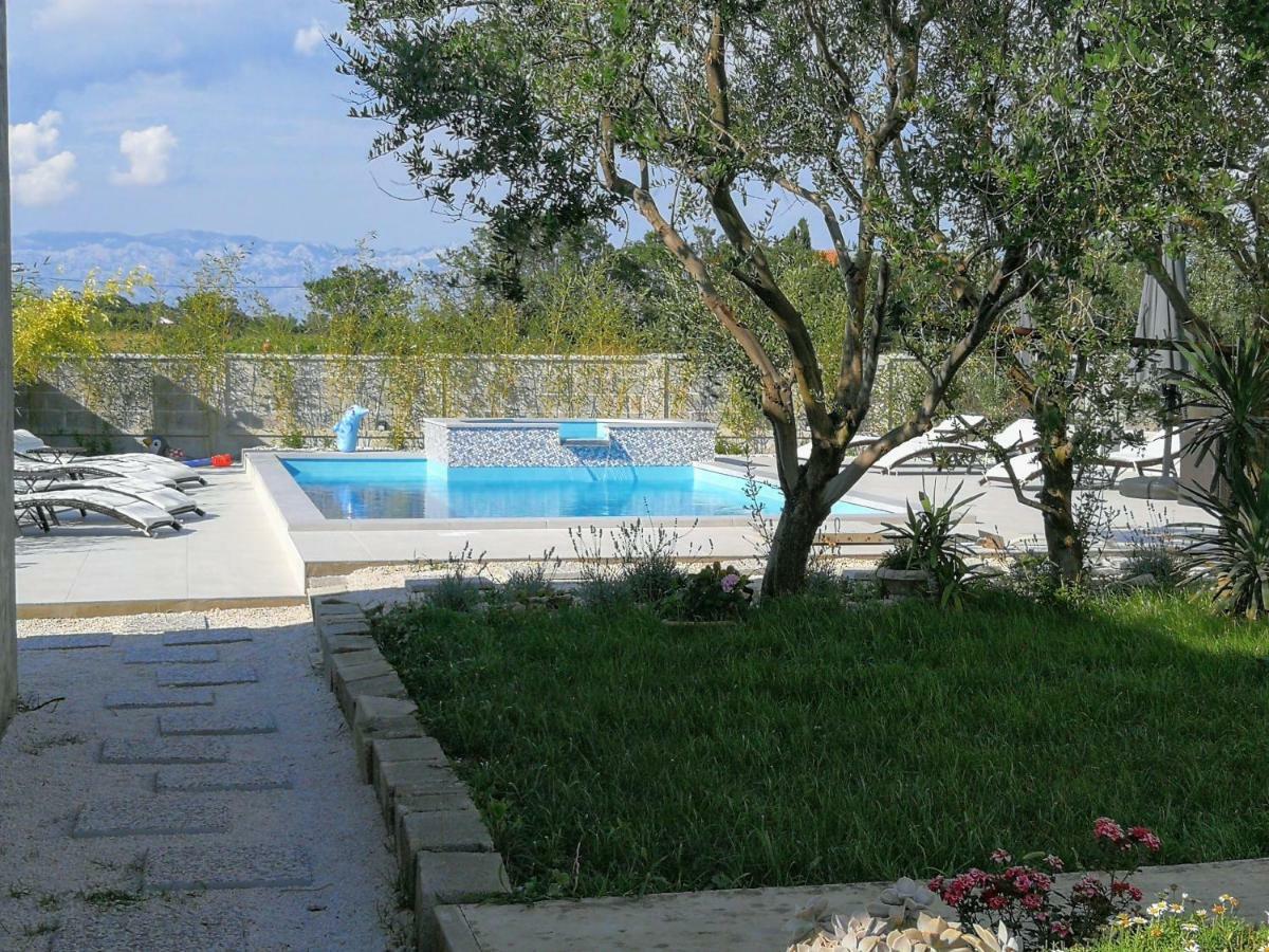 Villa Flora Maris Apartments Privlaka  Kültér fotó